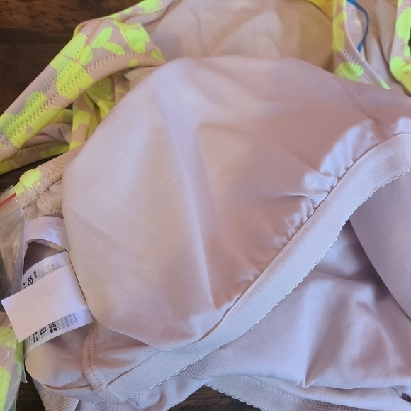 NWT GAP One-Shoulder Floral One-Piece Swimsuit – Size L - Picture 9 of 11